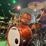 菅沼孝三ドラム道場越谷校のご案内